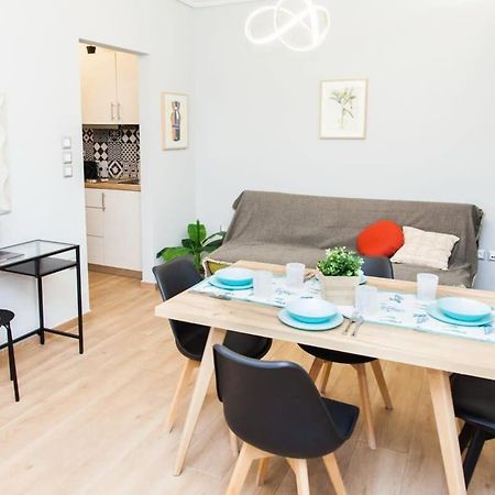 Contemporary And Chic Apartment In Central Atenas Exterior foto