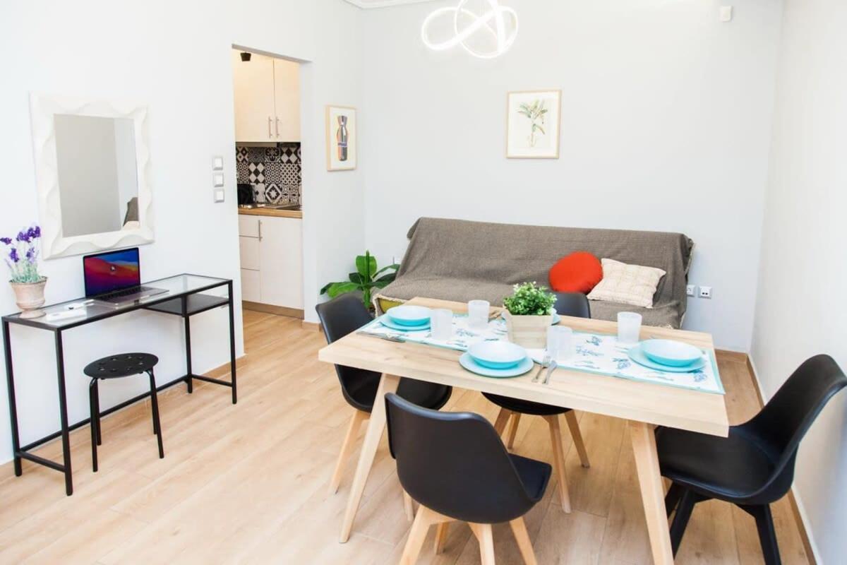 Contemporary And Chic Apartment In Central Atenas Exterior foto